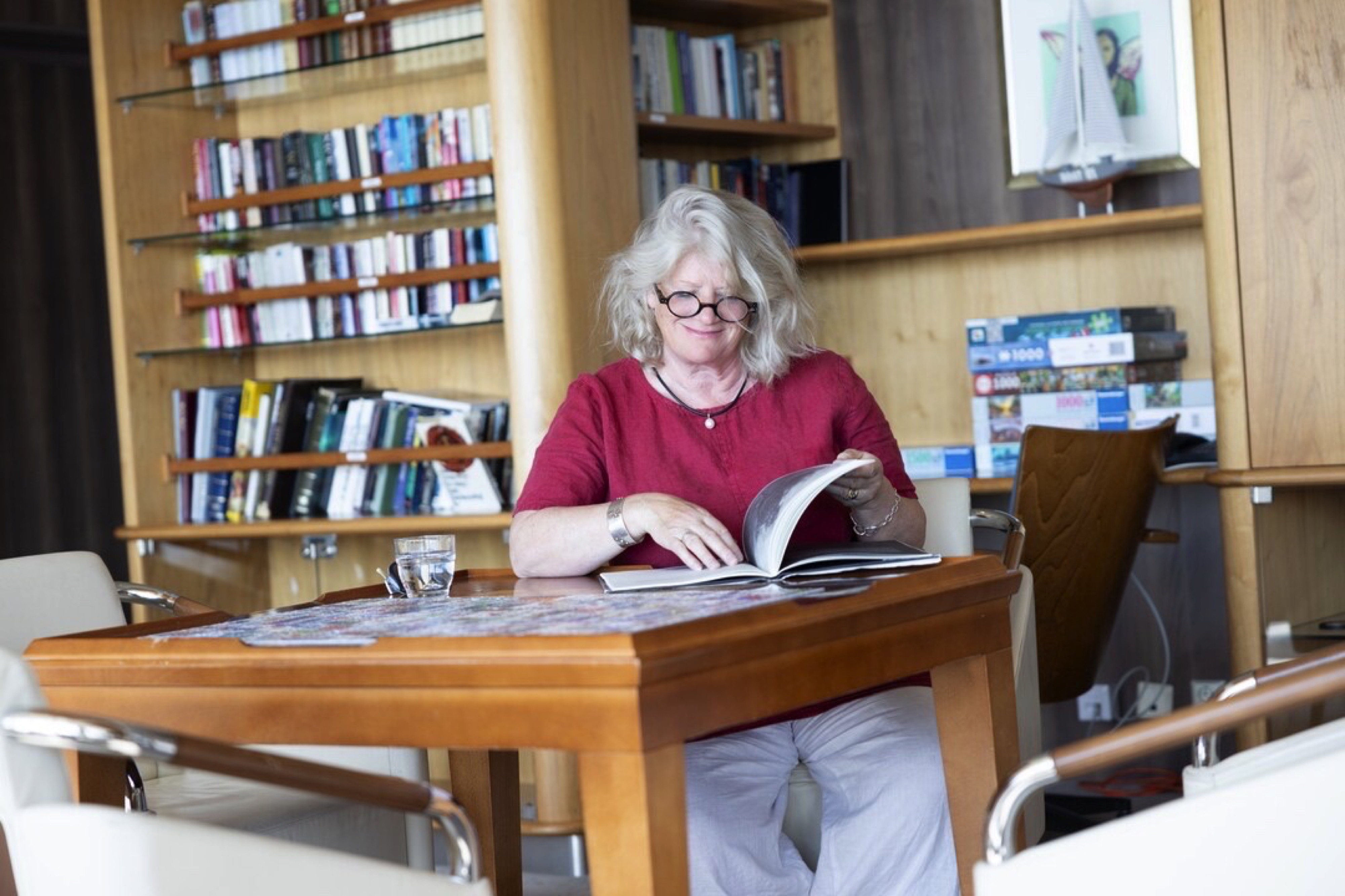 MS Trollfjord - Library